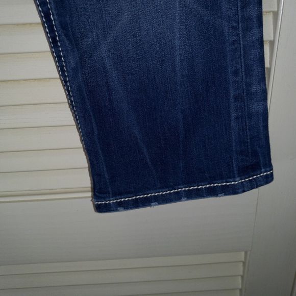 Miss Me Signature Capri Jeans Size 30 Wide Stitch Medium Wash Denim Capris - Picture 5 of 12